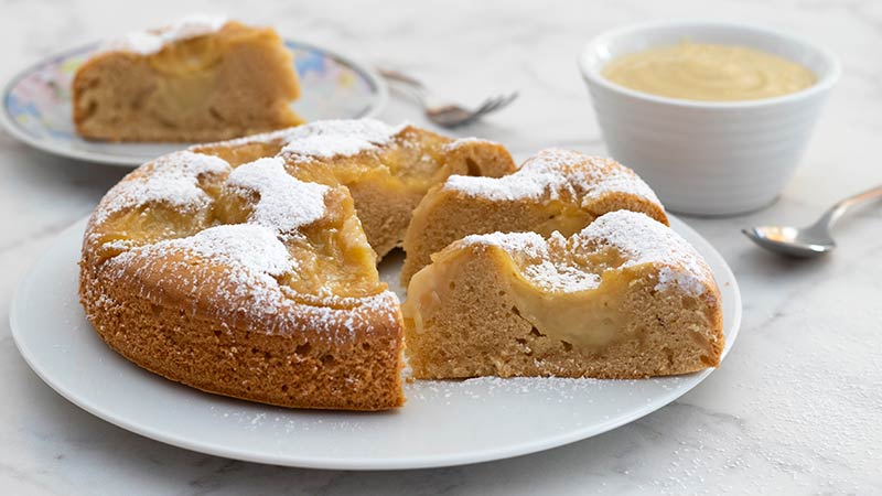 Torta Nua Soffice con Crema Pasticcera: la Ricetta Perfetta